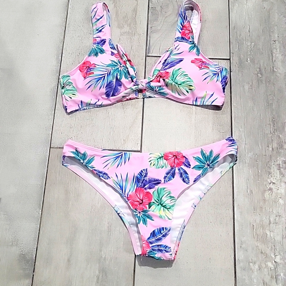 Swim gear pink tropical bikini  size large like new condition